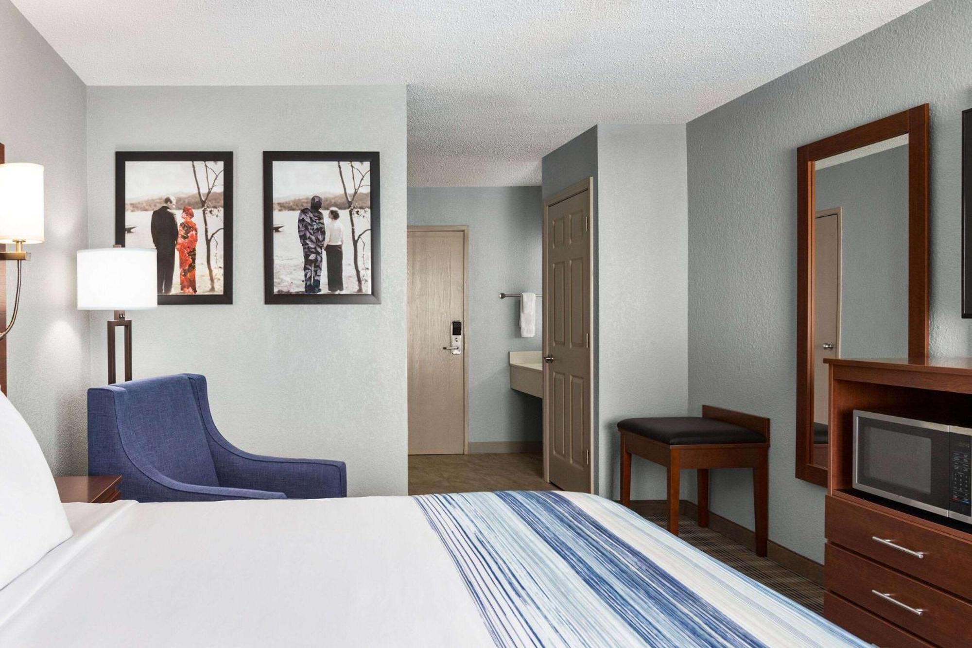 Americinn By Wyndham Williamsburg Exteriér fotografie