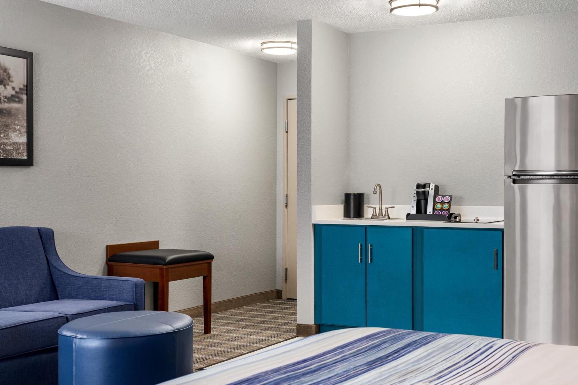 Americinn By Wyndham Williamsburg Exteriér fotografie